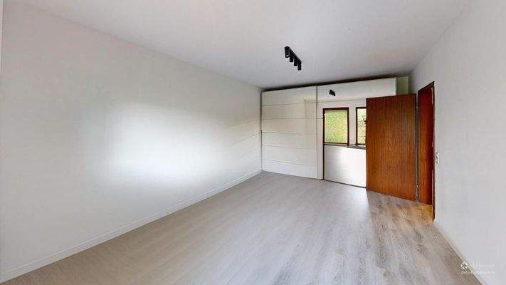 Kinderzimmer leer - EG