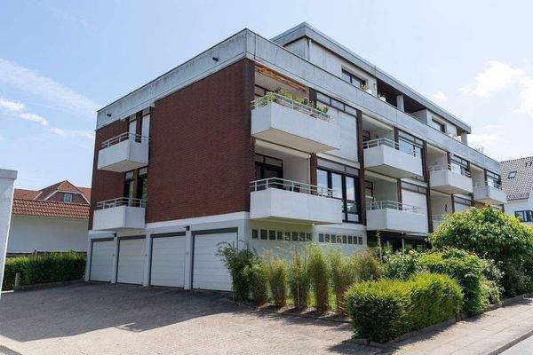 1 Hausansichten_Front_1.jpg