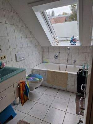 Bad mit Dusche / Wanne DG