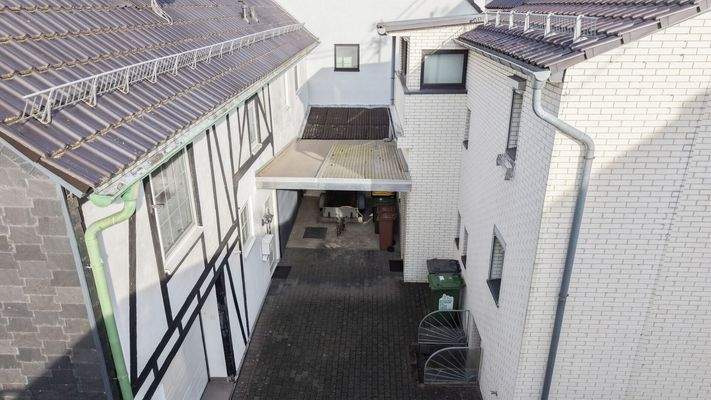 Innenhof zwischen den Gebäuden