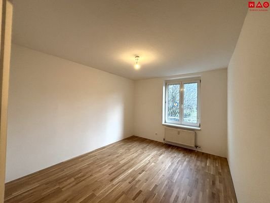 Kinderzimmer/Bürozimmer