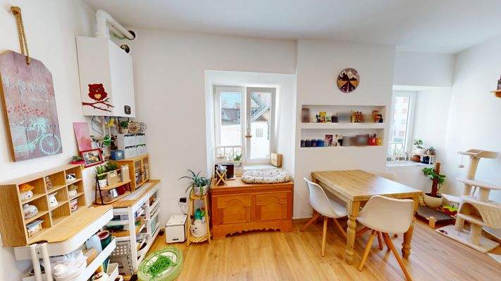 Immobilien-Wohnung-zu-kaufen-gesucht-Meran-Merano-Monolocale-vendesi-verkaufen-zu-Einzimmerwohnung-1-Zimmer-Wohnung-saniert-ristrutturato