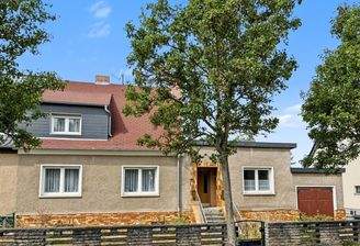 Charmante Doppelhaushälfte