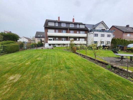 Grundstück und Rückseite.jpg