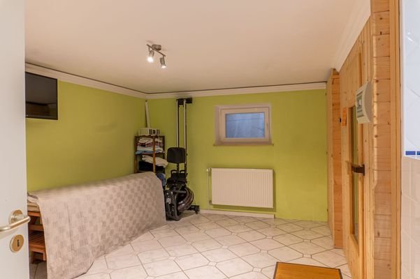 Sauna/ Sport im Keller