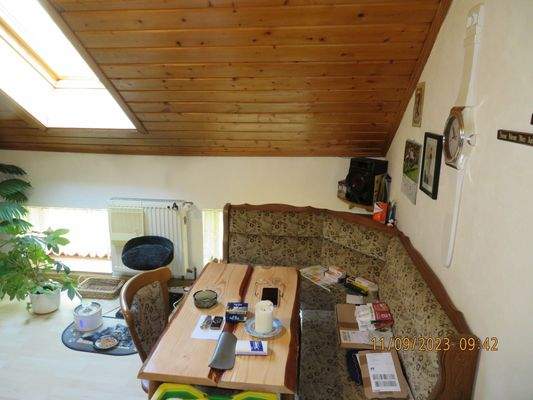 DG: große Küche mit Essplatz