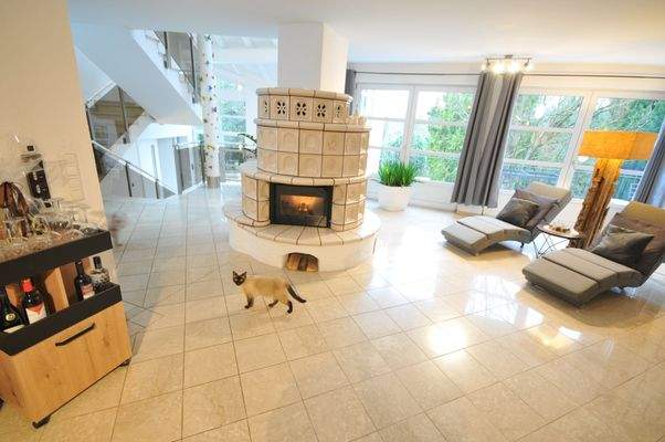 Wohlige Wärme des Kamins