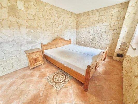 Schlafzimmer Einliegerwohnung 2 (2)