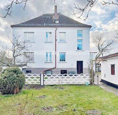 Hausansicht / Grundstücksseite