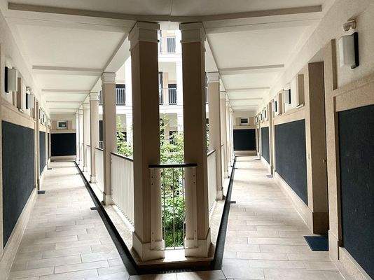 Zugang über Innenhof