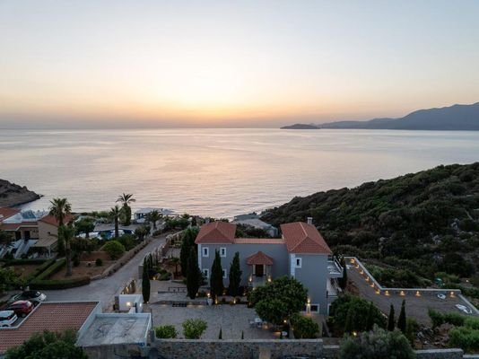 Kreta, Ammoudara: Luxuriöse Designer-Villa mit traumhaftem Meerblick zu verkaufen