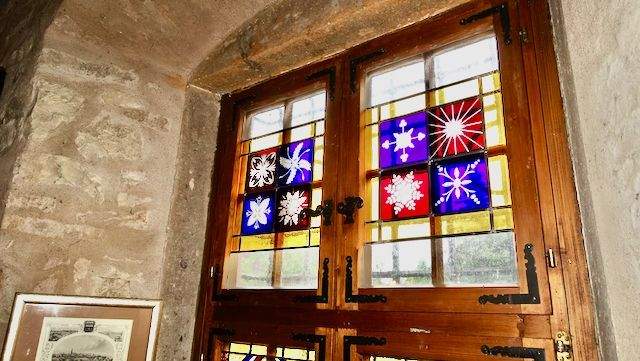 Detail Fenster Rittersaal.jpeg