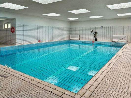 Schwimmbad zur Nutzung