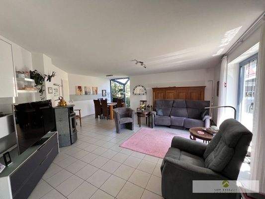 Ihr Wohn- und Wohlfühlbereich des großzügigen Wohn- und Esszimmers