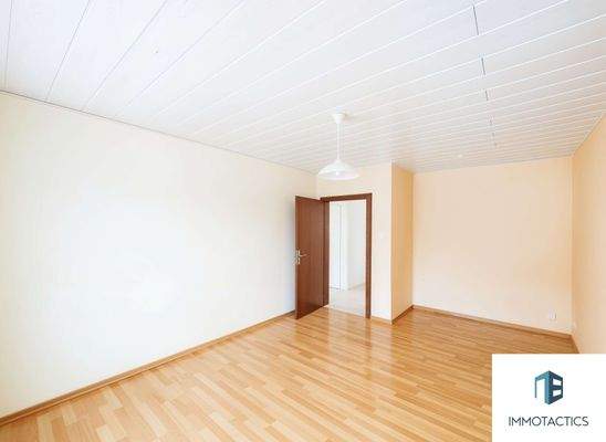 Ankleidezimmer Haus 2 - (KI generiert)