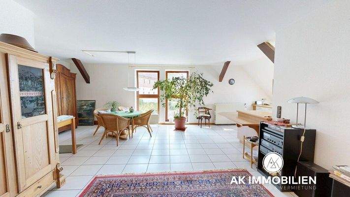 Wohnzimmer - Dachgeschosswohnung