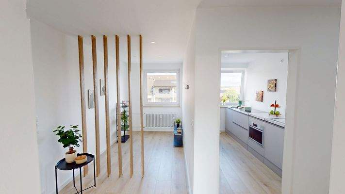 FLUR & OFFENER EINGANGSBEREICH