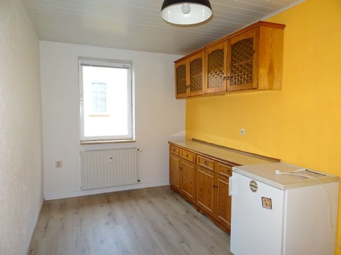 Teilmöblierte zentral gelegene 2-Zimmer-Wohnung in