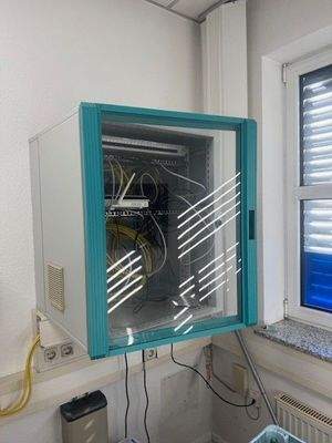 Netzwerkschrank