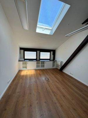 Büro-/Praxisflächen 1. OG