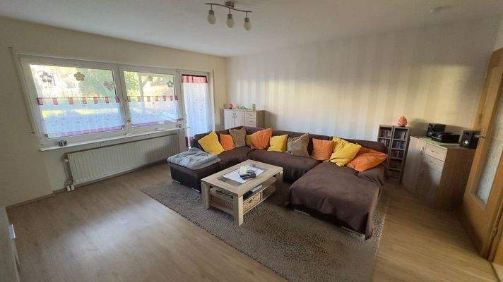 Wohnzimmer (EG-Wohnung)