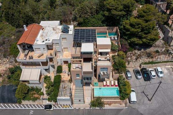 Kreta, Profitis Ilias: Zwei großzügige Villen mit erhöhtem Meerblick zu verkaufen