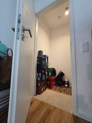 Vorrats.- oder Abstellkammer