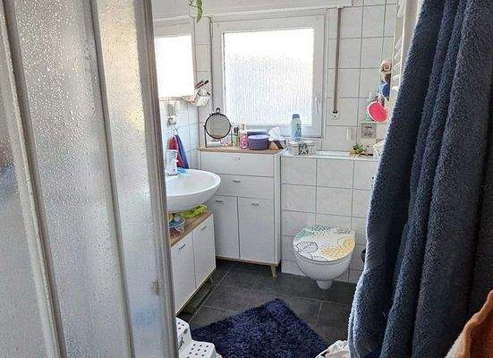 1- OG links Badezimmer