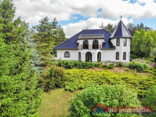 VIlla auf sanftem Hügel