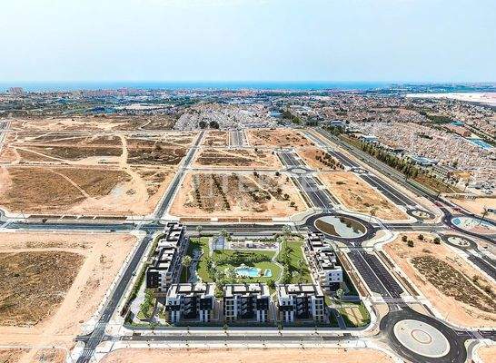 Stylish 2-Bedroom Apartments with Communal Pool in Torrevieja