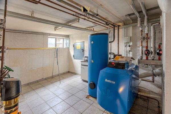 ...nebenan Heizraum...