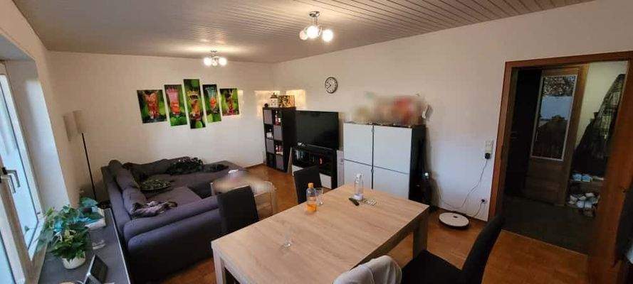 Wohnzimmer mit Essbereich