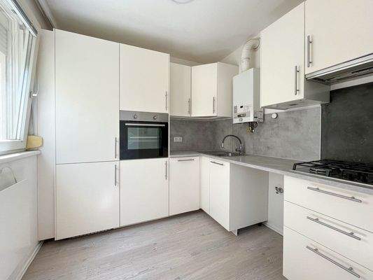 Küche inkl. Geräten