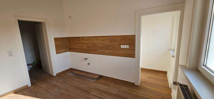 Küche/Zugang Waschraum