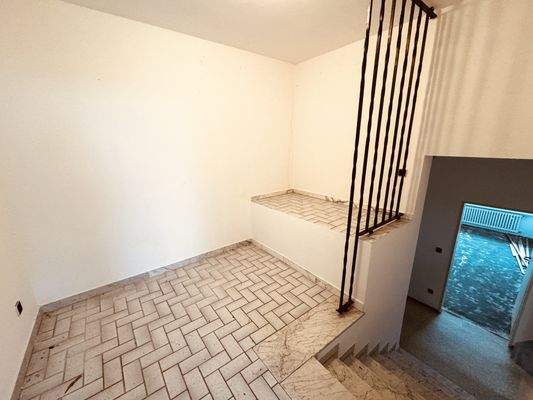 41. Eingangsbereich UG