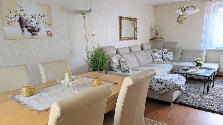 Wohn- und Essbereich 2 