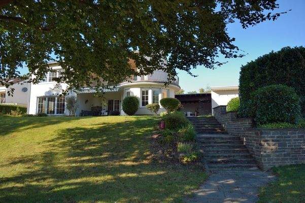 Abgang in den Garten