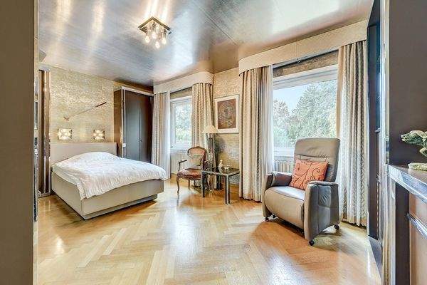 Eines der Schlafzimmer im Obergeschoss