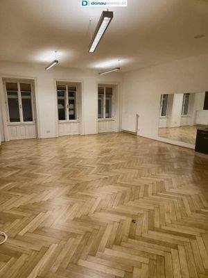 Heller Raum für praxis oder Büro