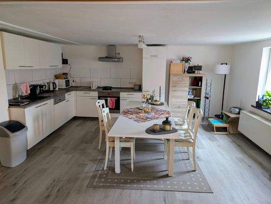 Küche mit Essbereich OG