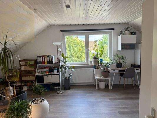 Wohnung DG Arbeitszimmer 