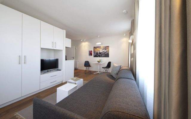 apartmenthaus Stuttgart Zeitwohnen bei urbanbnb B1.jpg