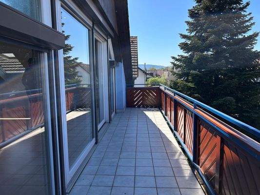 Hinterhaus - Wohnung 02 - Balkon im Dachgeschoss