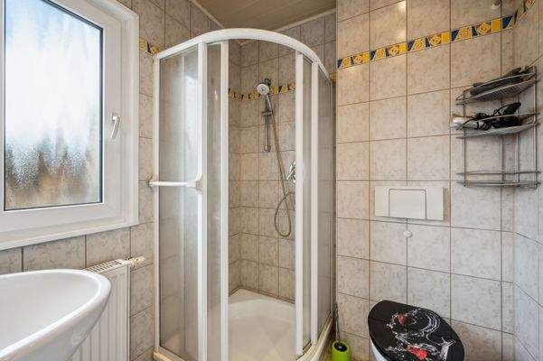 EG | Gästebad mit Dusche & WC