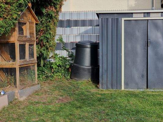 Hasenstall und Gartenhaus