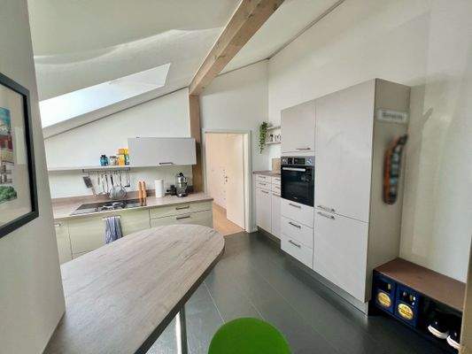 Küche mit Garderobe