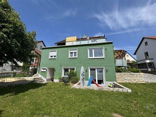 Blick auf die UG Wohnung mit Terrasse