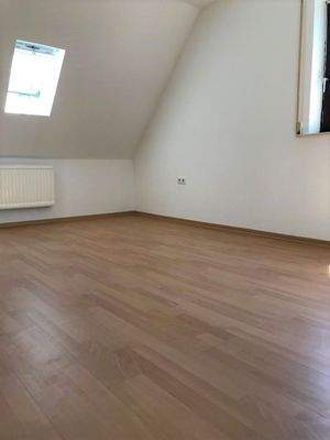 2. Zimmer OG Reihenhaus 1