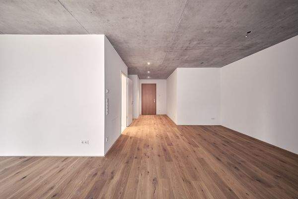 Wohnküche mit Blick zum Flur - HERDERGÄRTEN 3.2.5