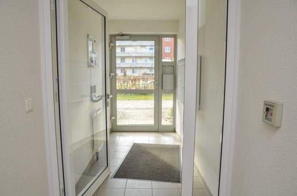 9108FS-12 Hauseingang